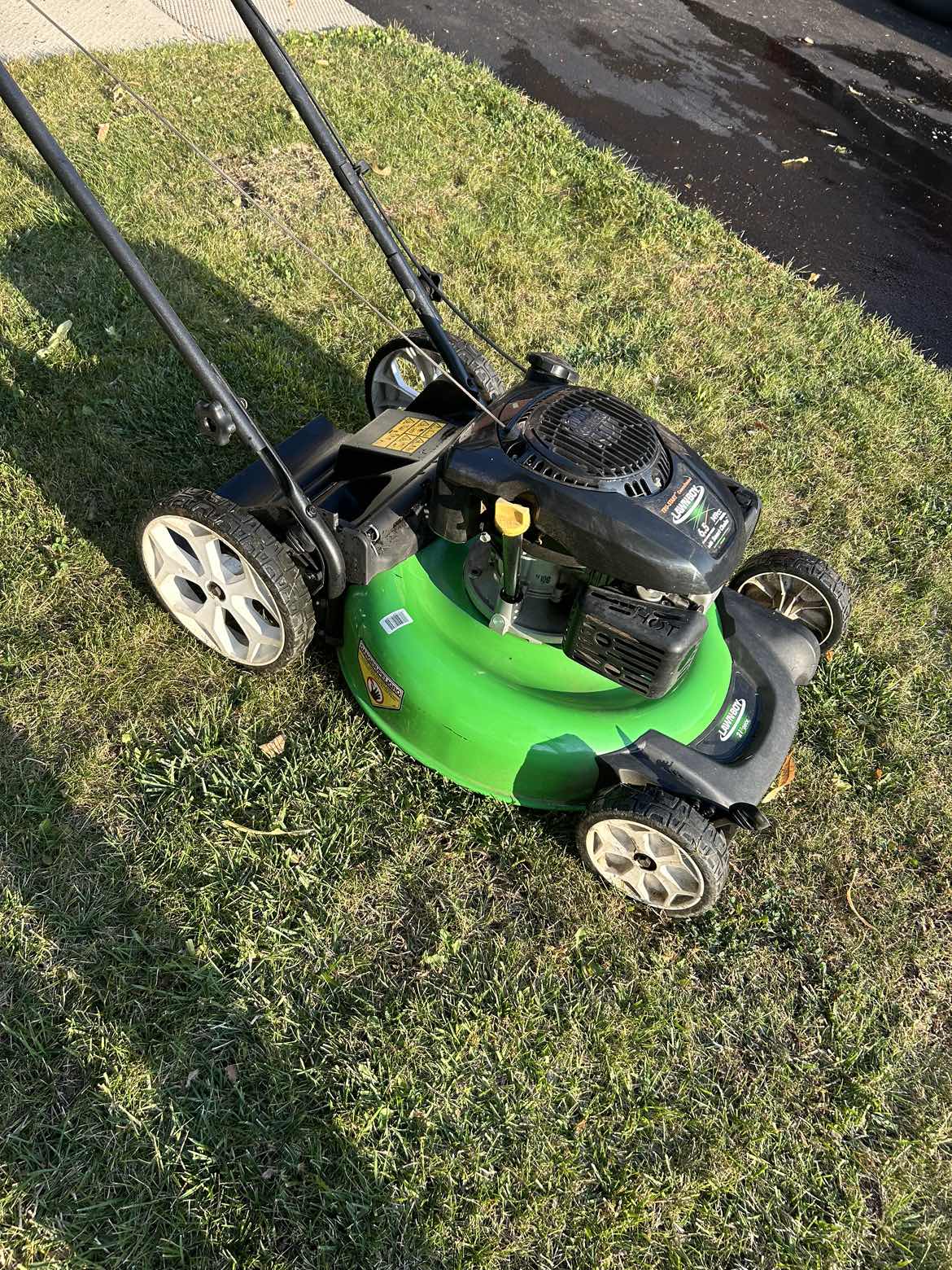 LAWNBOY 21”  deck Mulching/Rear Bagging GAS lawn mower   EUC - photo 3