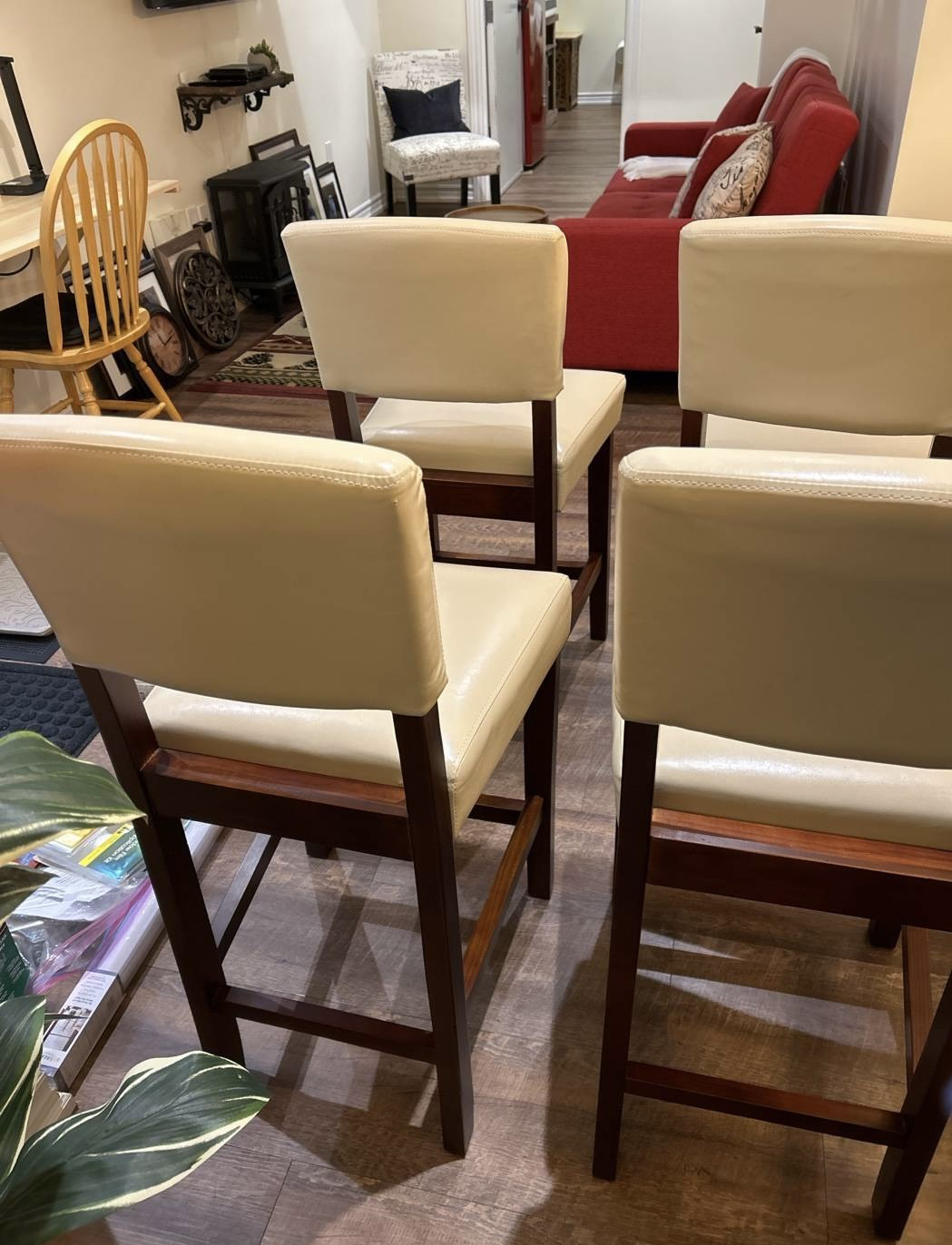4 Dining Chairs - Good condition - photo 3
