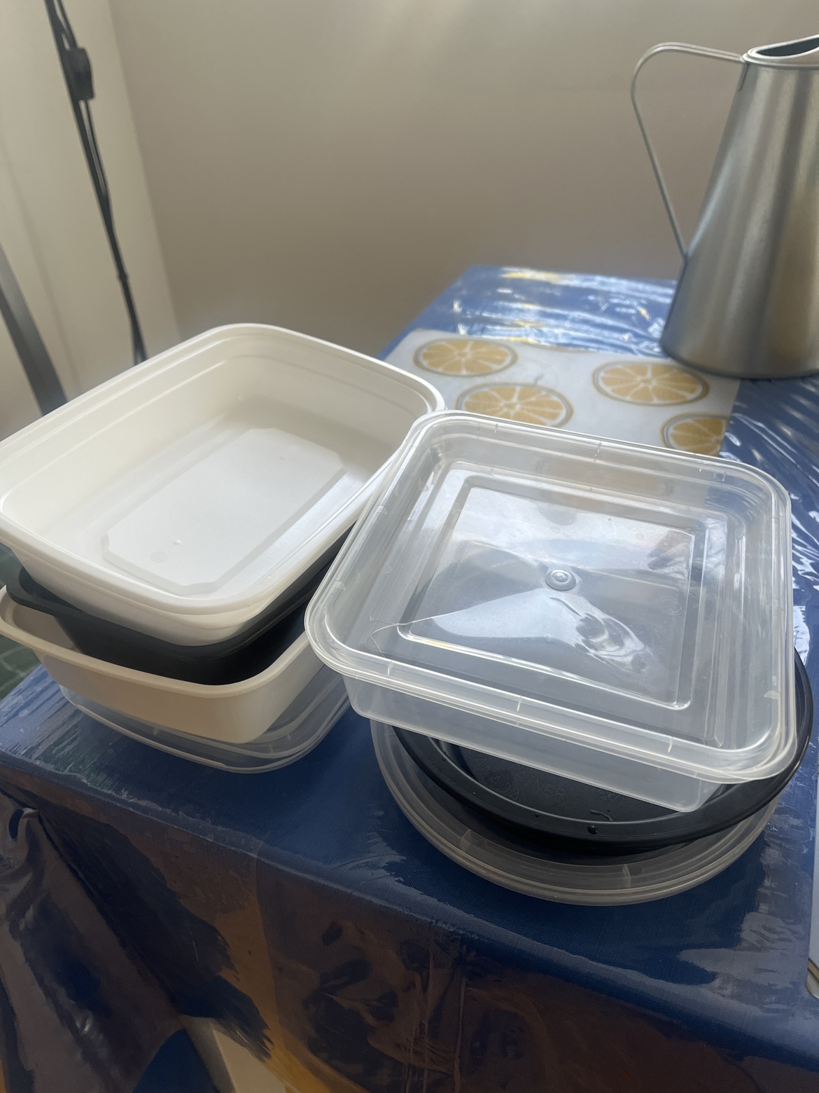 Free take out containers #freecycle thumbnail