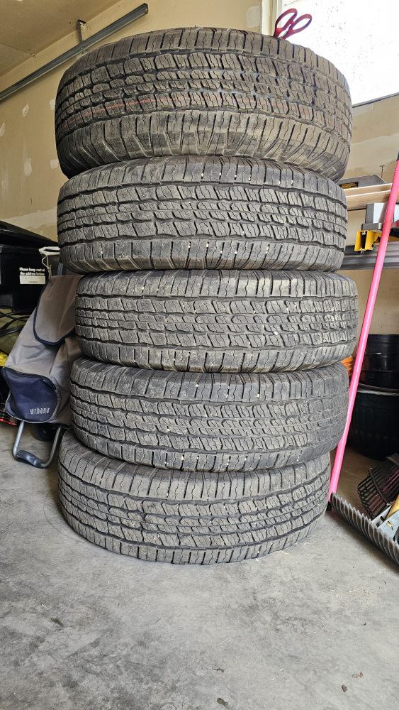Michelin LTX Trail Tires 265 /70 18 - photo 5