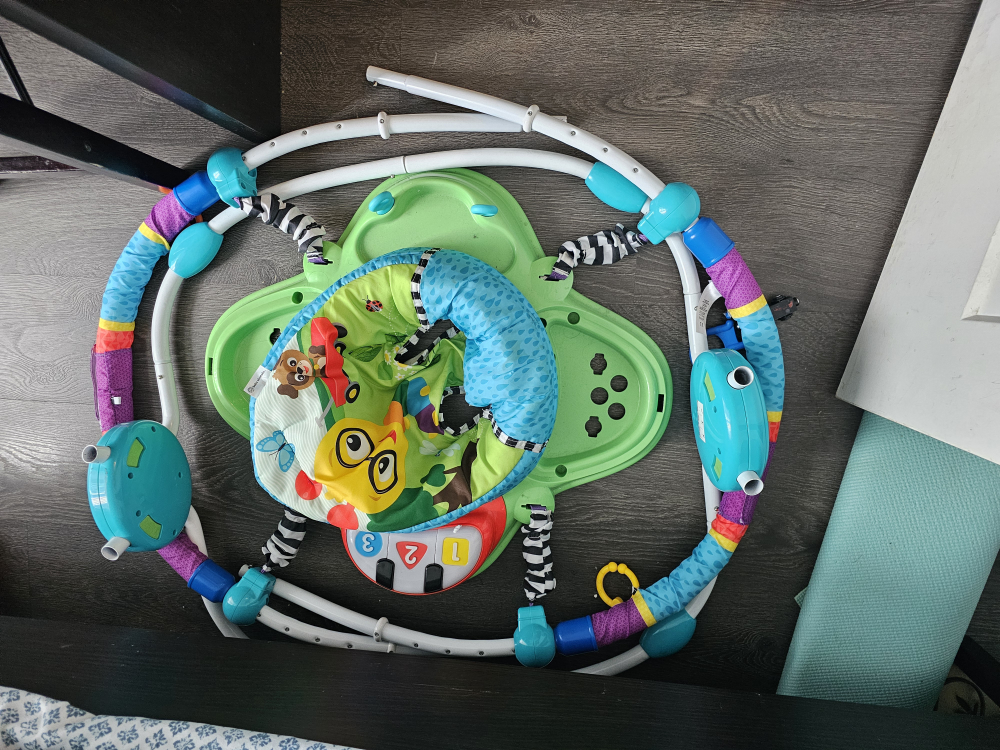 baby jumper foldable hardly used. - photo 2
