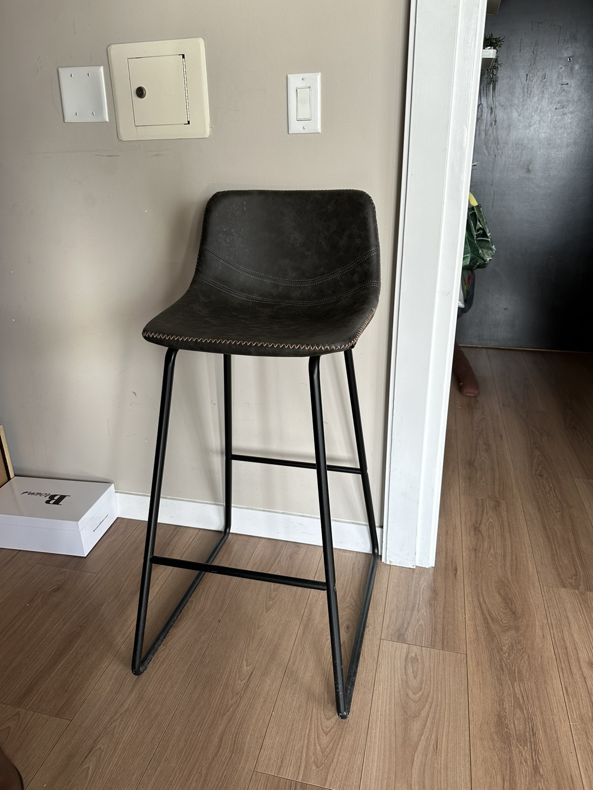 Bar Set: 2 chairs 1 Table - photo 2