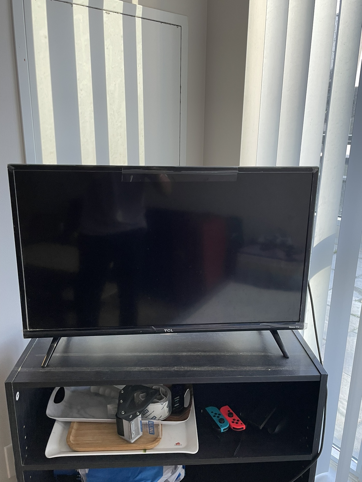 TCL 32” LED ROKU SMART TV