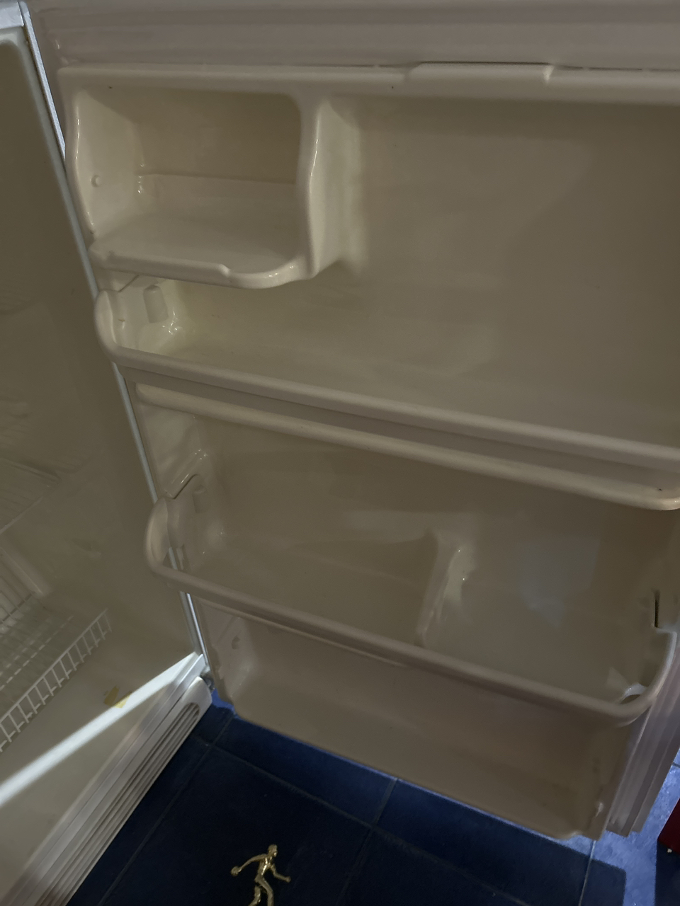 Refrigerator - photo 5