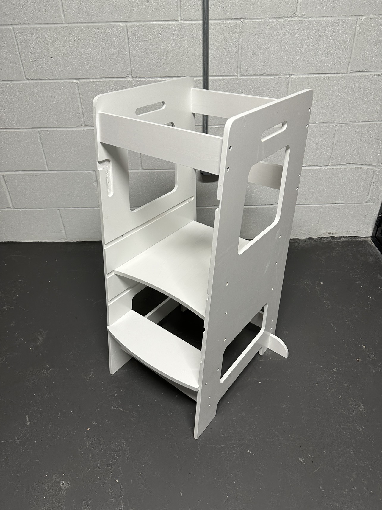 (moving sale) Toddler Kids Kitchen Step Stool Helper.