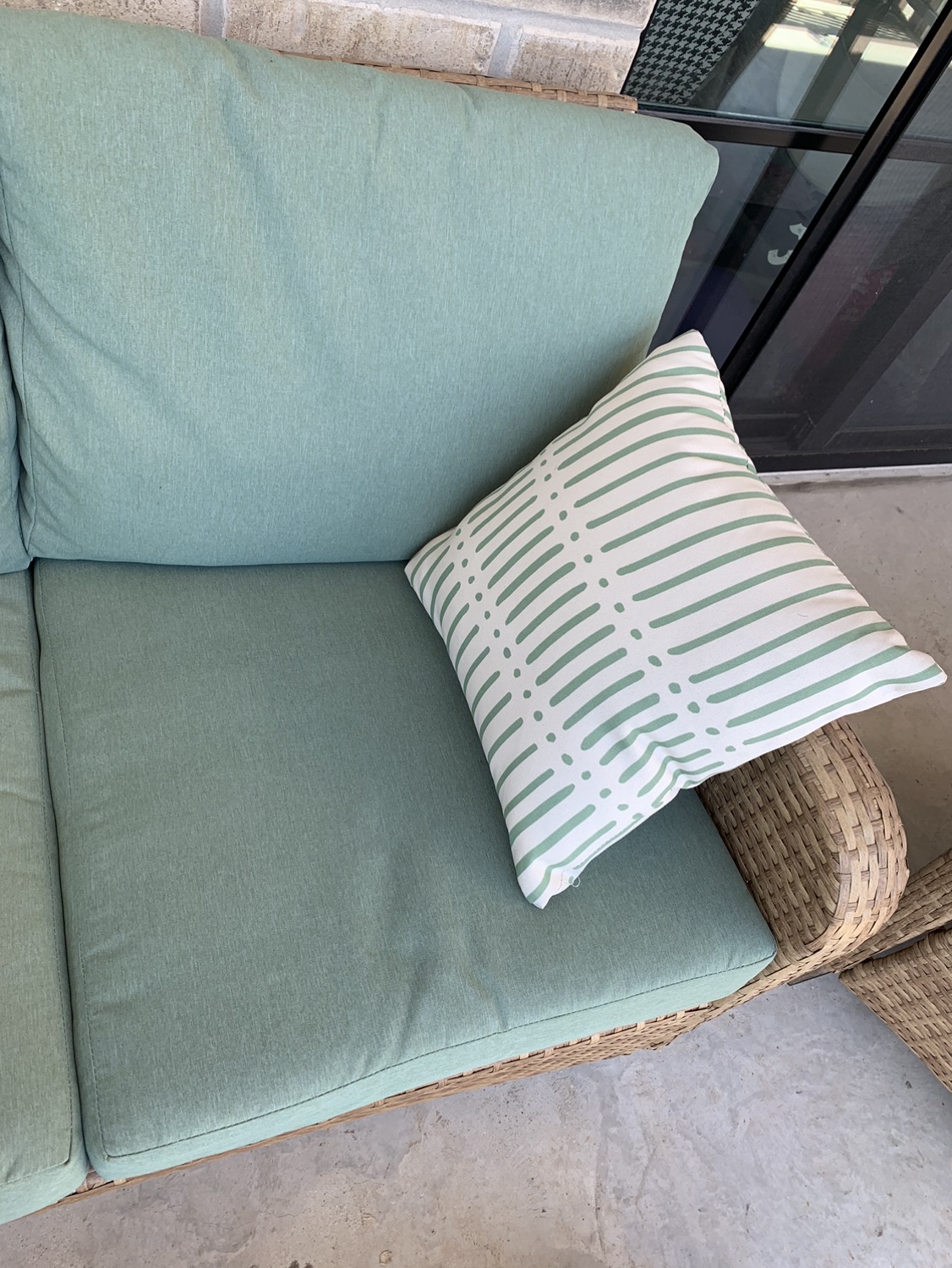 Outdoor/patio furniture image indicator(8)