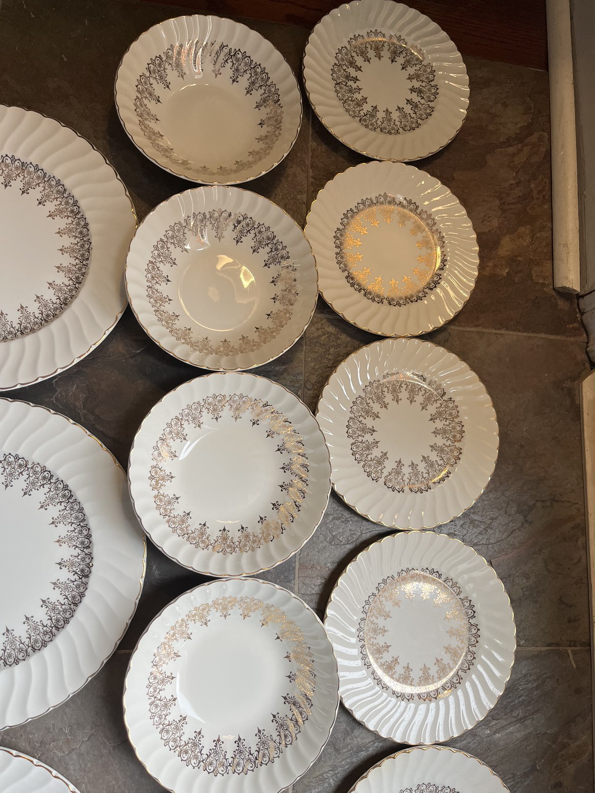 🥕Vintage Aynsley English Ironstone China, 20 pieces image indicator(7)