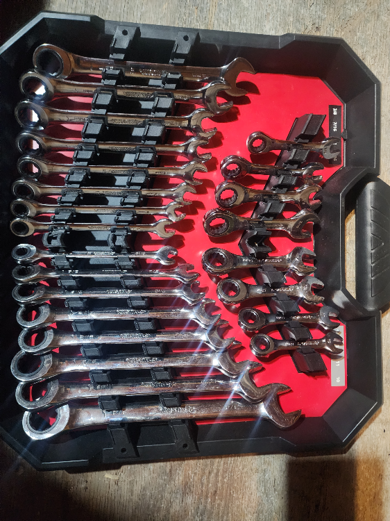 Husky Ratcheting 24 Piece Wrenches-FREE DELIVERY WITHIN THE GTA thumbnail