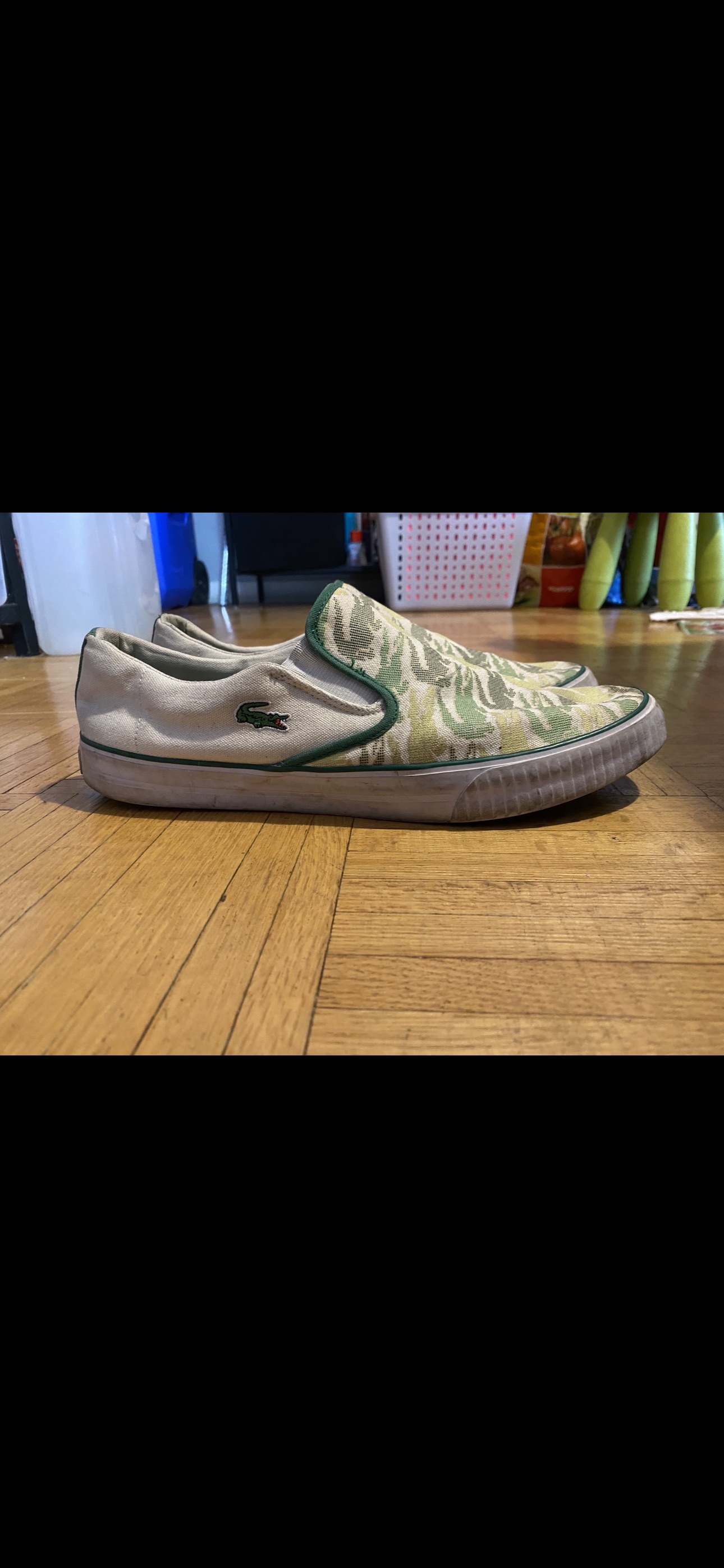 Lacoste image indicator(2)