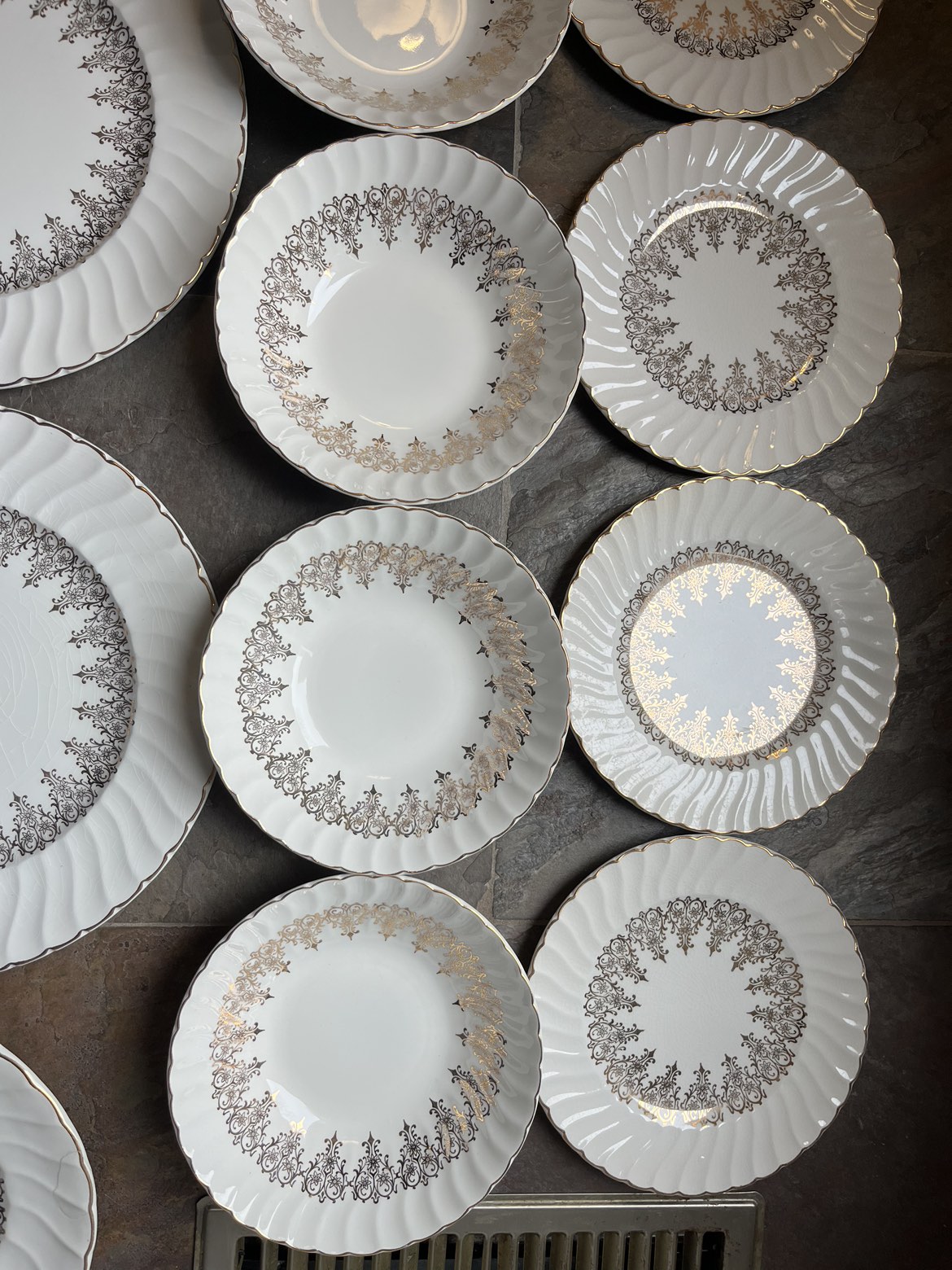 🥕Vintage Aynsley English Ironstone China, 20 pieces image indicator(6)