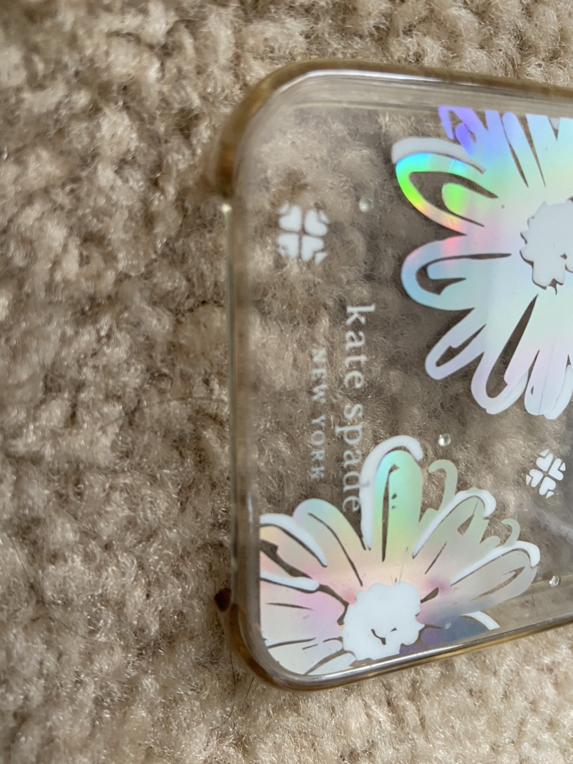 Kate Spade iPhone Protective Hardshell Phone Case 13 Pro? image indicator(2)