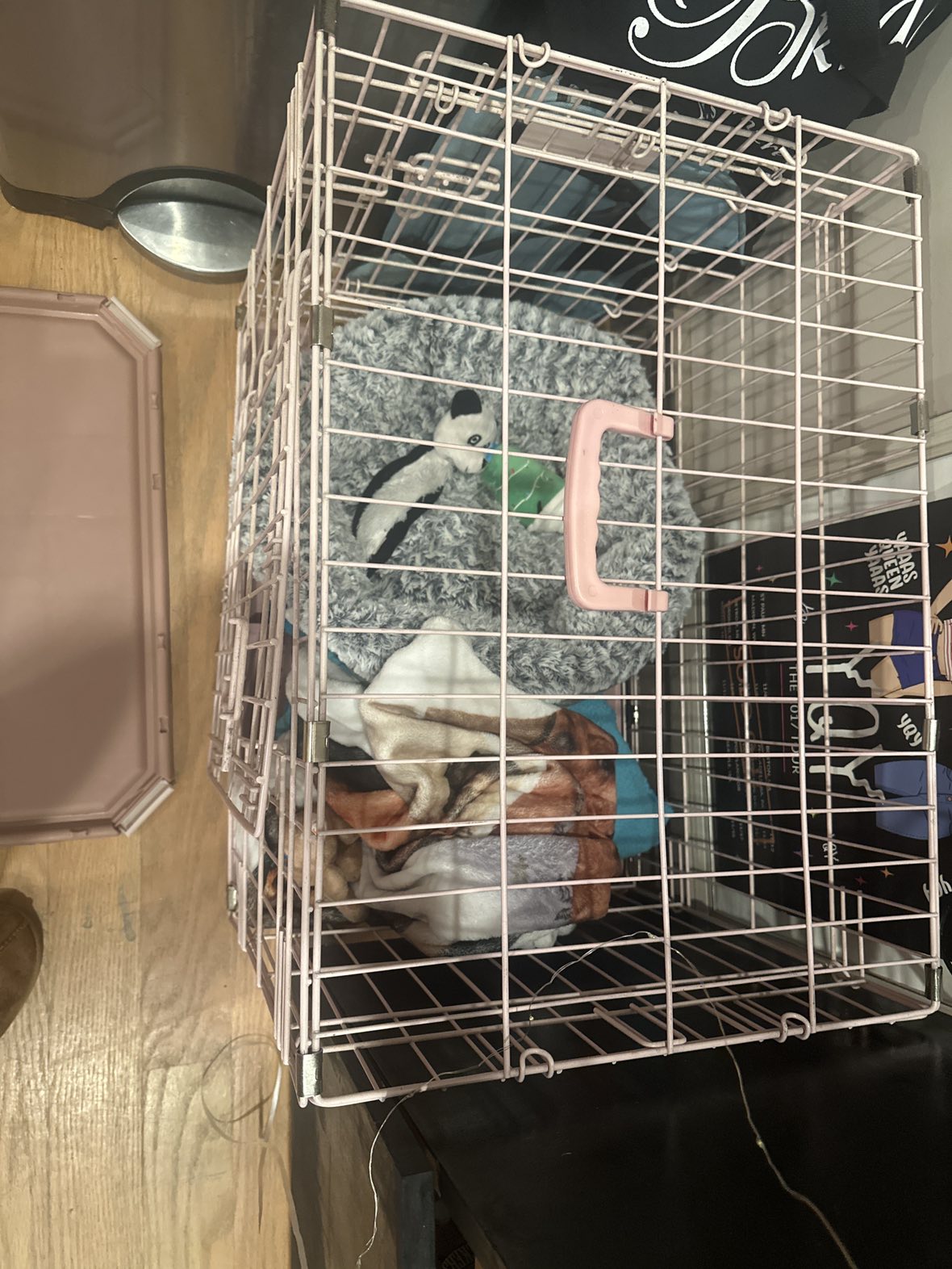 Dog cage + wee wee pad holder - photo 3