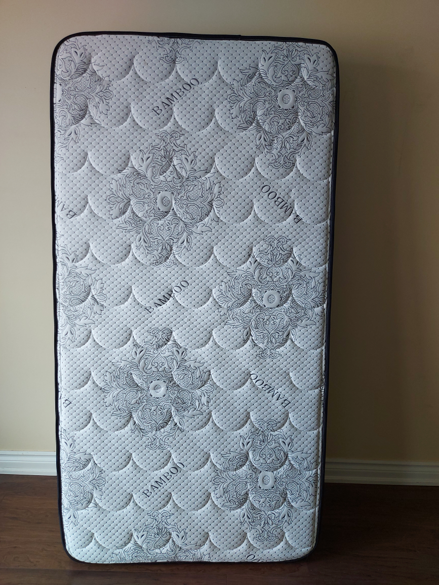 Single size, 2 sidded mattress, slightly Firm and Firm - photo 3
