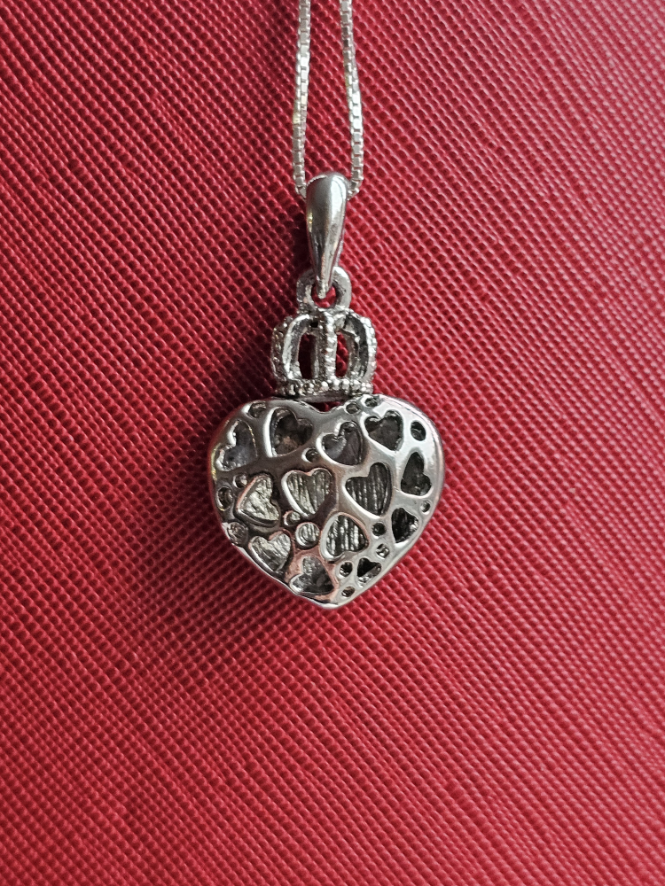 Juicy Couture Heart with Crown Pendant for necklace - photo 2