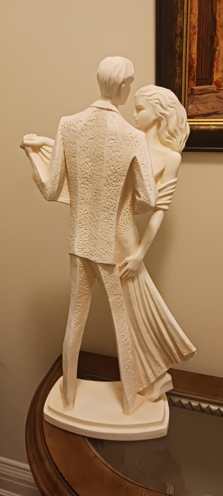 Ballroom Dancing Couple Statue image indicator(2)