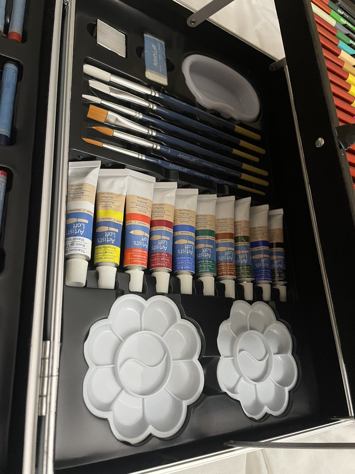 Art Kit image indicator(3)