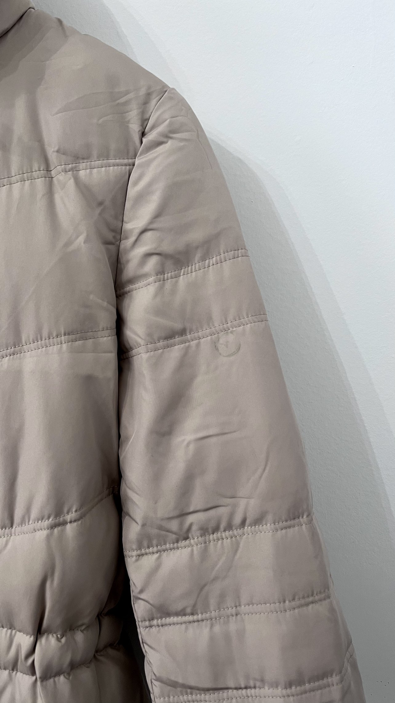 Beige Winter Jacket in Medium #freecycle image indicator(4)