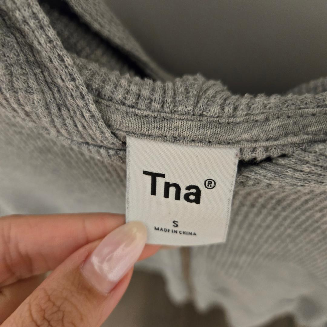 Aritzia tna waffle zip image indicator(4)