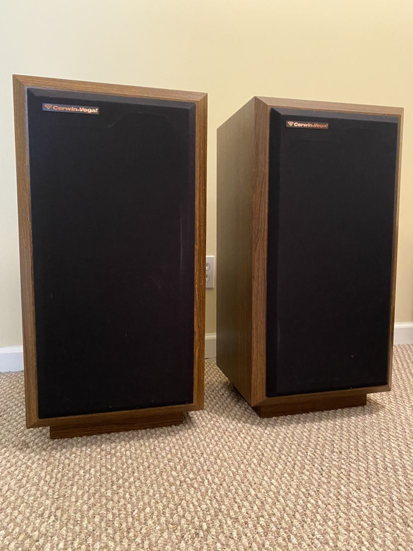 Cerwin-Vega! stereo speakers thumbnail