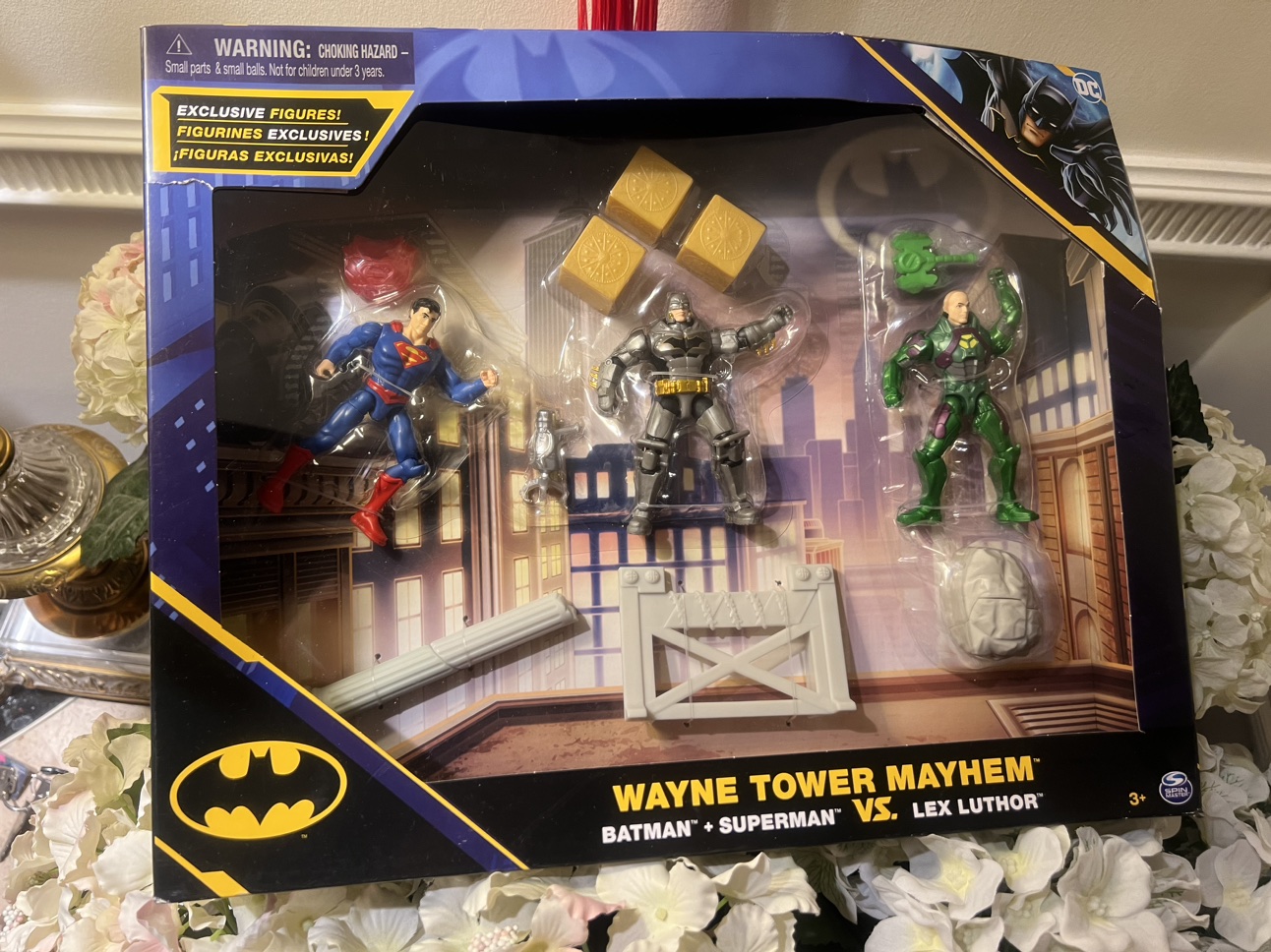 Wayne Tower Mayhem set (brand new) - photo 3