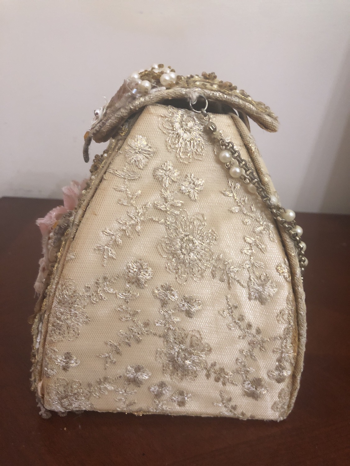 Vintage Pearl Embelliished purse image indicator(2)