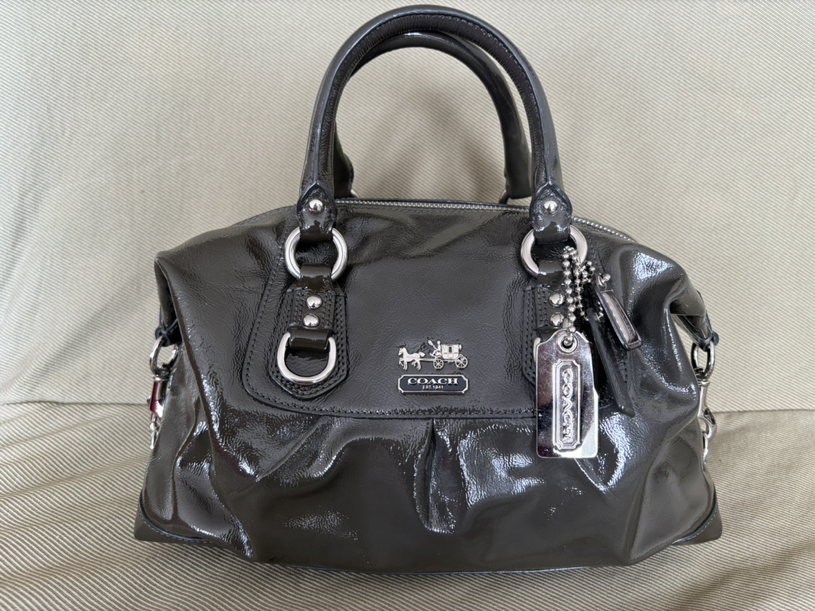 👜✨COACH Madison Sabrina patent leather satchel handbag thumbnail