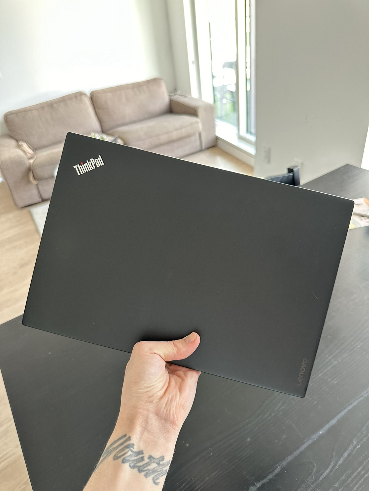 Lenovo ThinkPad T470s 14” Windows 11 Pro image indicator(3)