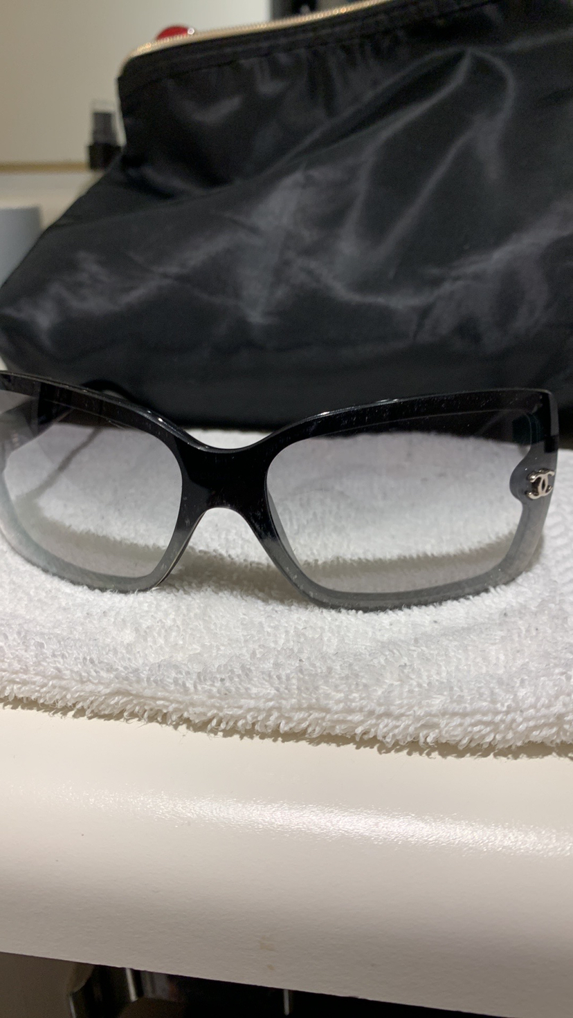Chanel sunglasses image indicator(3)