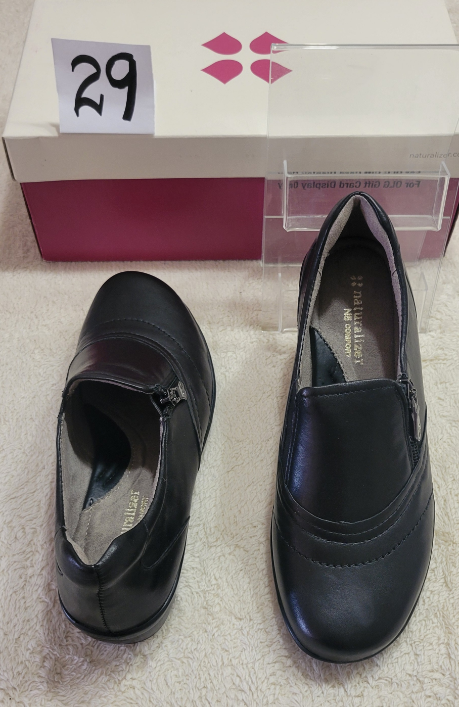 Naturalizer Women's Comfortable Shoes image indicator(2)