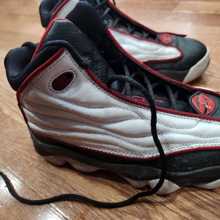 Jordan air sneakers US4Y youth🥕