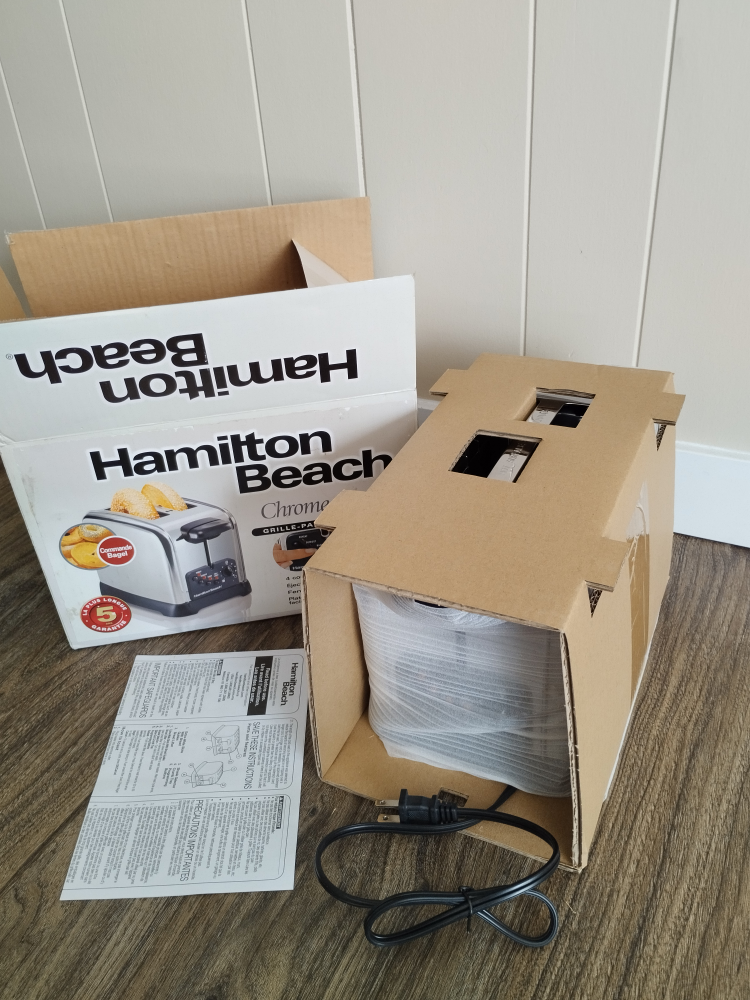 New unsealed toaster - photo 2
