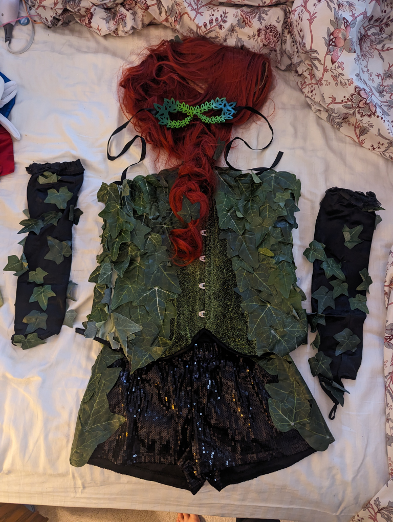 Poison Ivy Cosplay Costume - photo 2