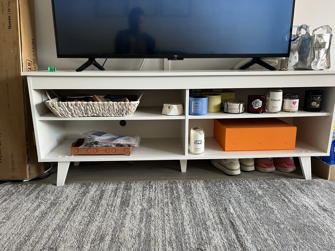 PICKUP BY TUESDAY OTHERWISE IN GARBAGE White TV Stand - photo 2