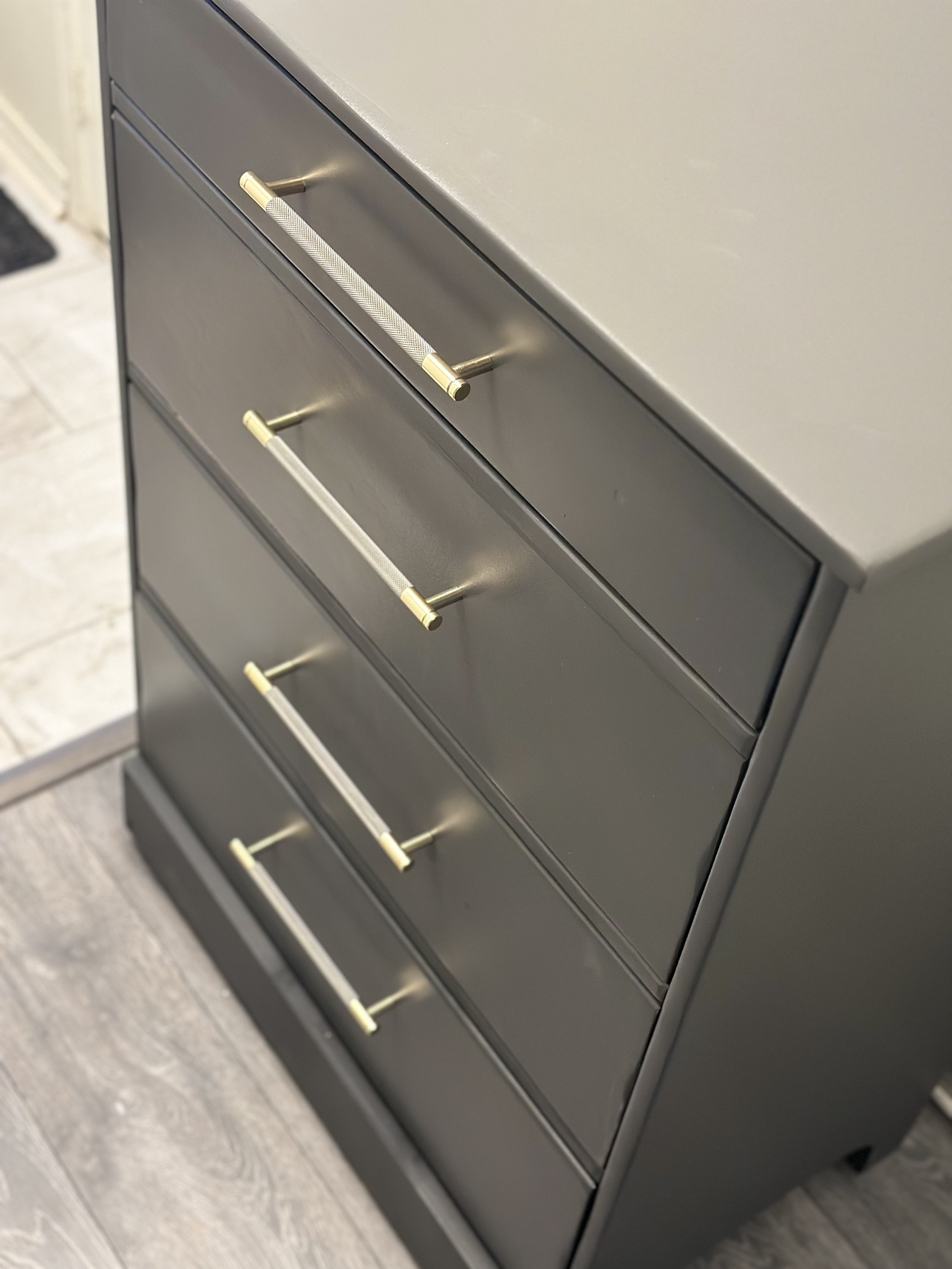 Wood Dresser image indicator(3)