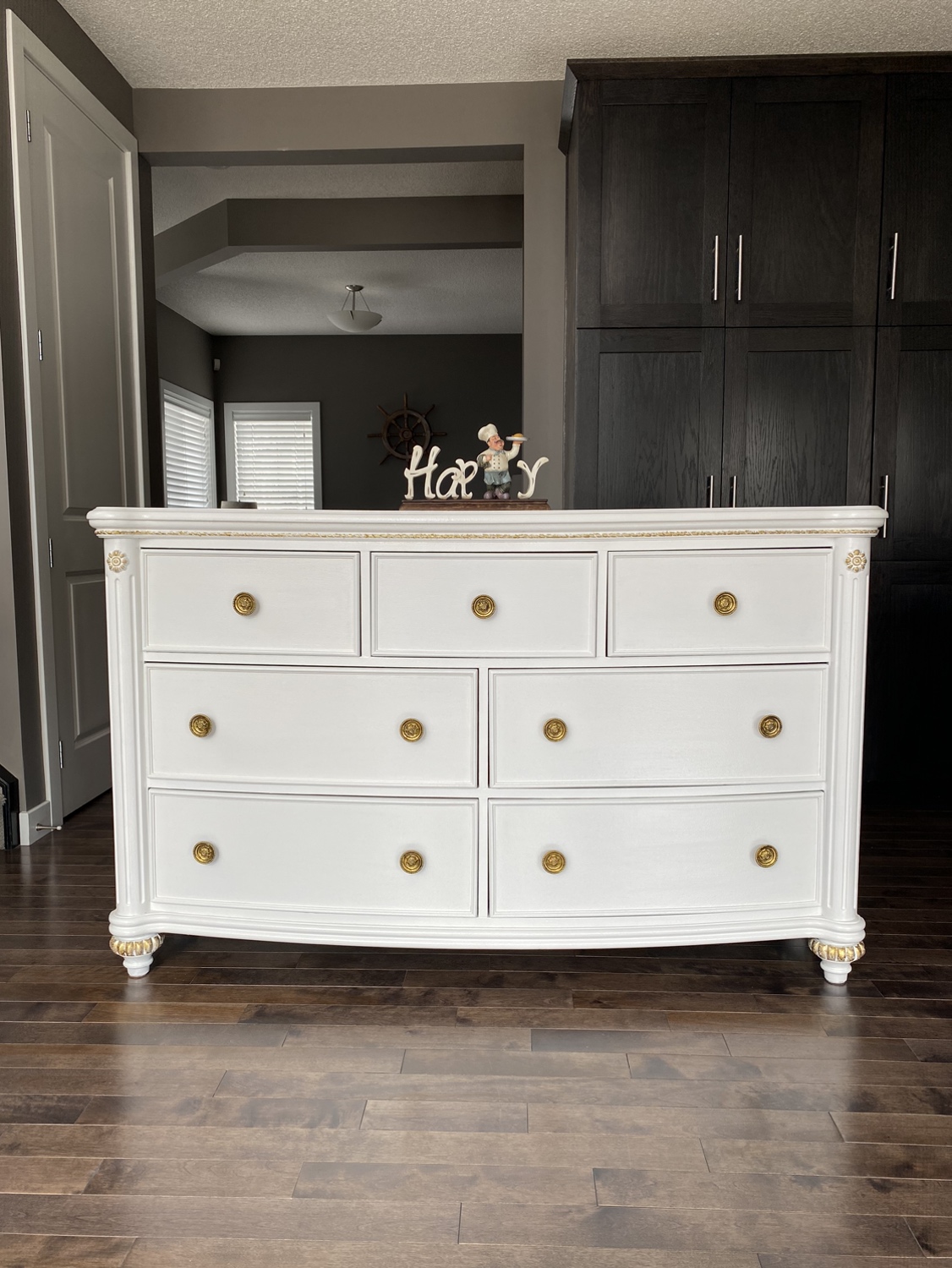 🏆 Elegant refurbished large drawers / dressers thumbnail