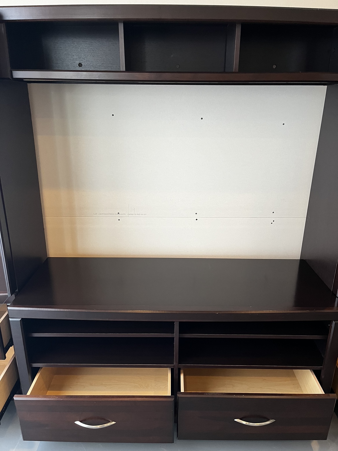 TV & Entertainment Unit - photo 4