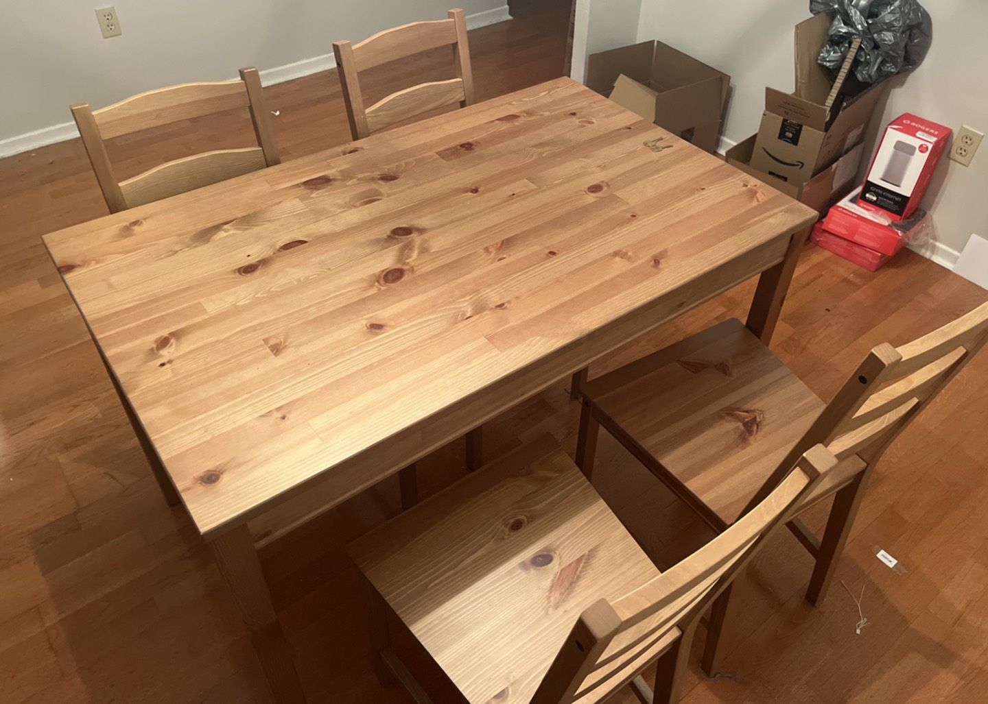 Solid wood dining table with 4 chairs | Moving Sale