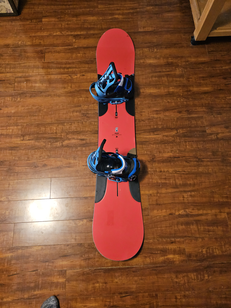 Burton T6 Snowboard 159" w/ Burton Mission Bindings thumbnail