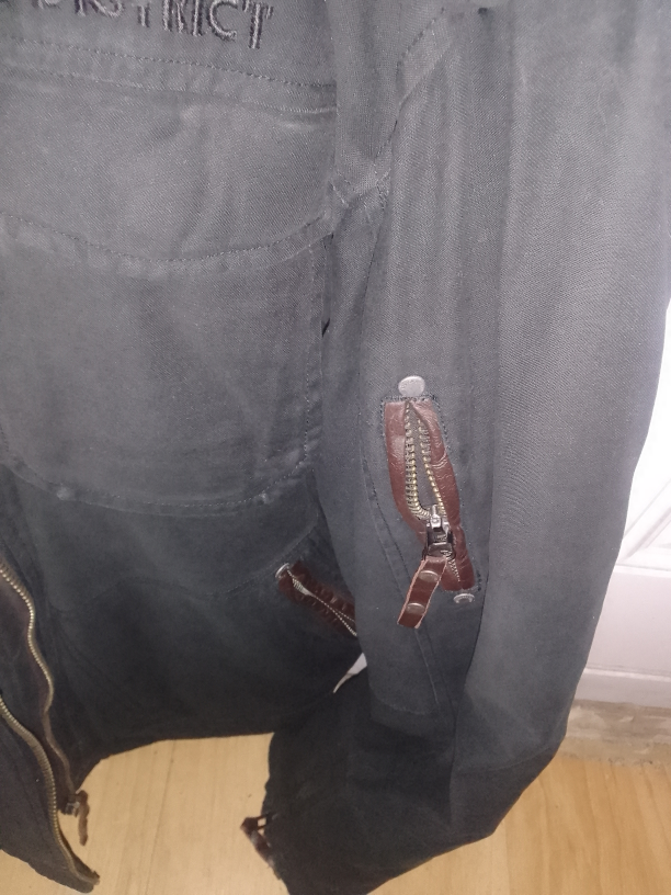 Winter men jackets L size image indicator(3)