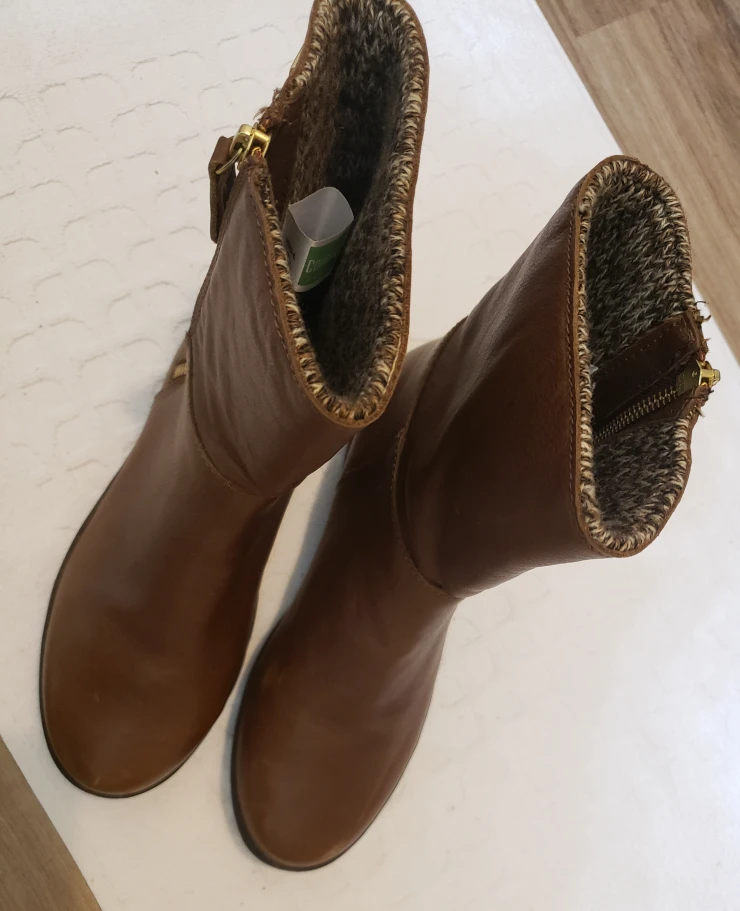 Cougar 7M boots image indicator(4)