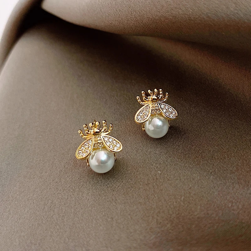 Cute little honey bee earrings thumbnail