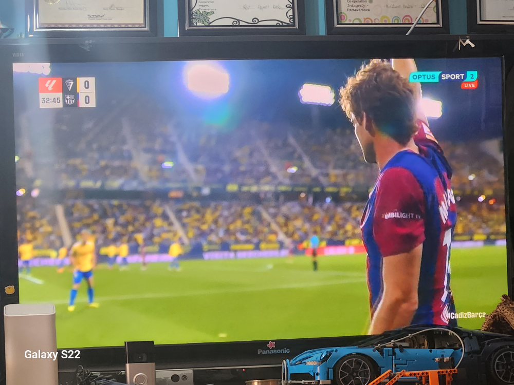 PanasonicVIERA 50" Flat screen TV. image indicator(2)