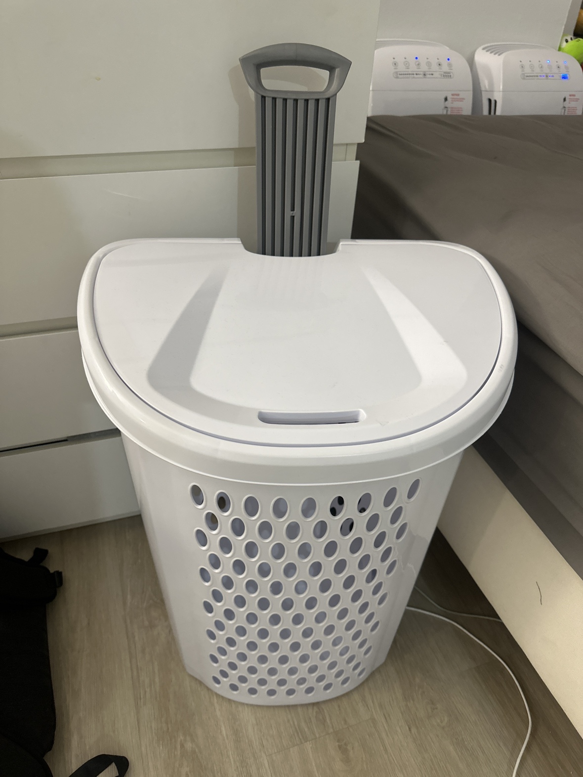 Laundry hamper on wheels