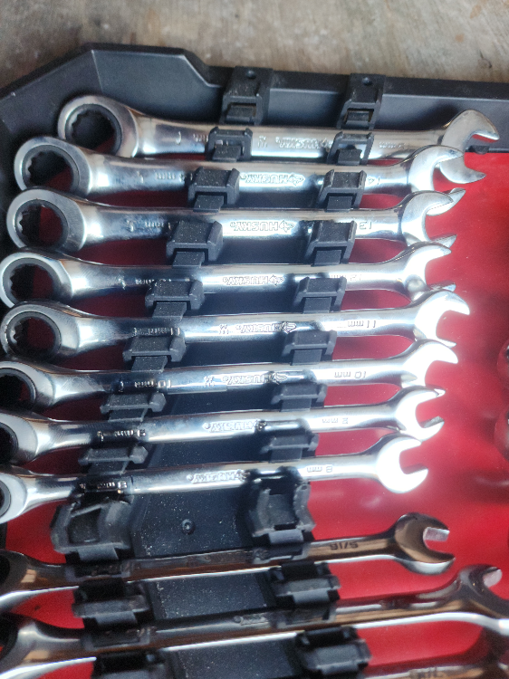 Husky Ratcheting 24 Piece Wrenches-FREE DELIVERY WITHIN THE GTA - photo 3