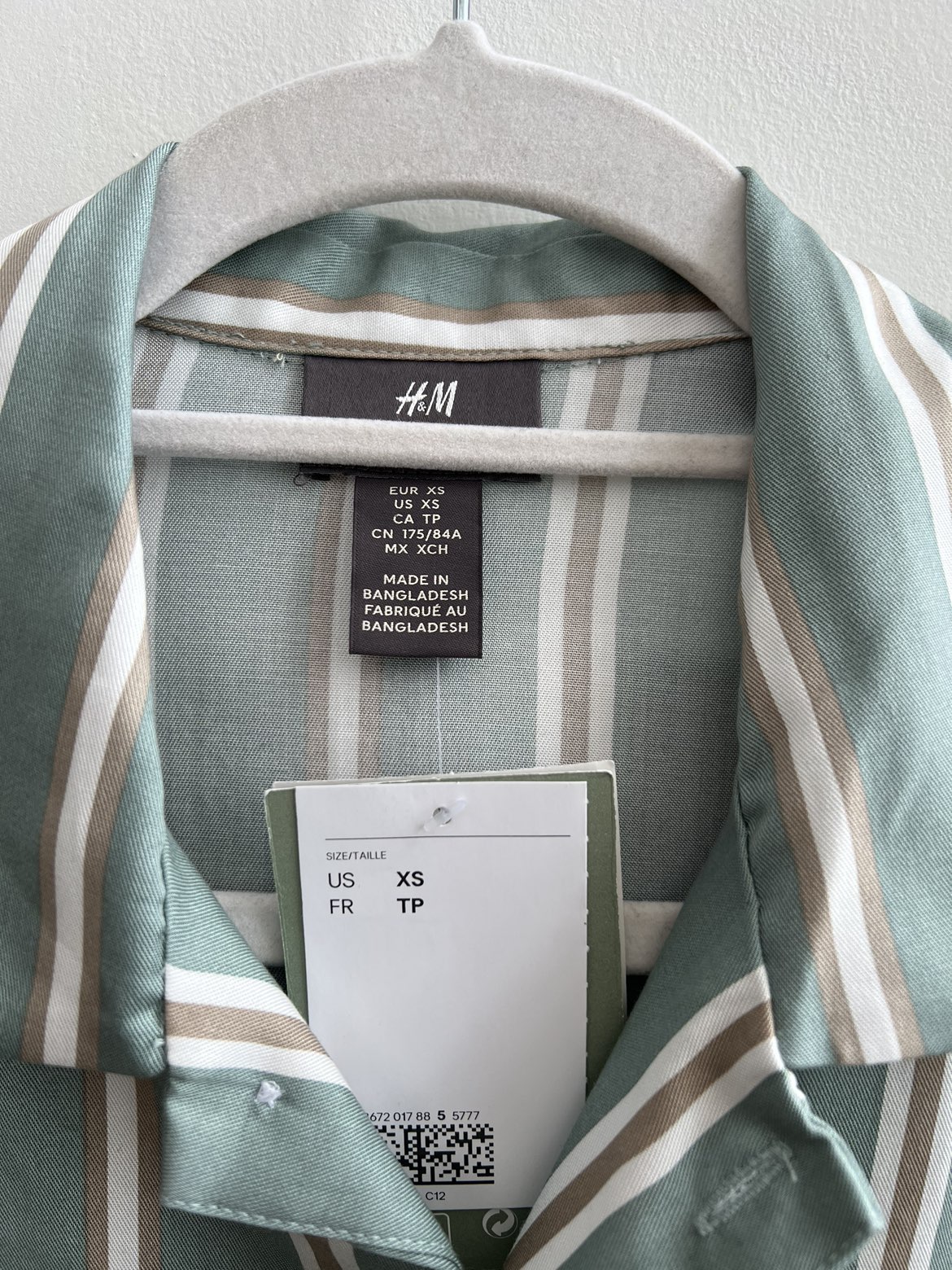 NEW/NEVER WORN BUTTON UP image indicator(3)