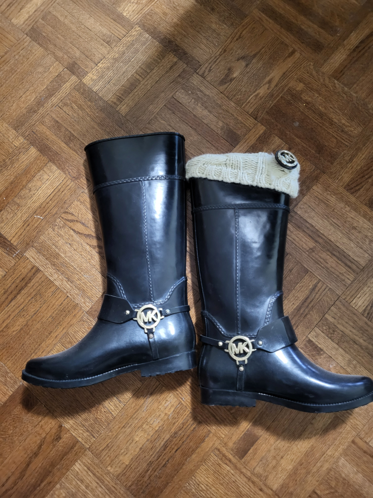 MK Long Boots size 8