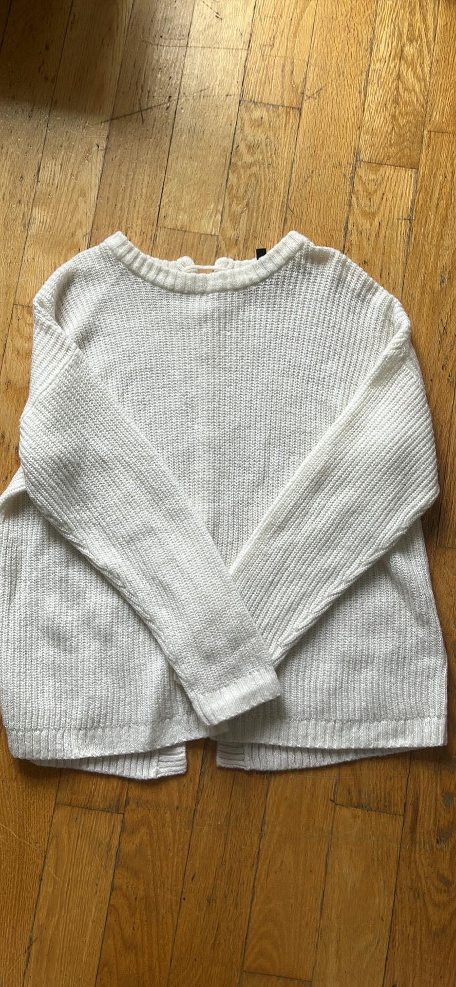 H&M sweater thumbnail