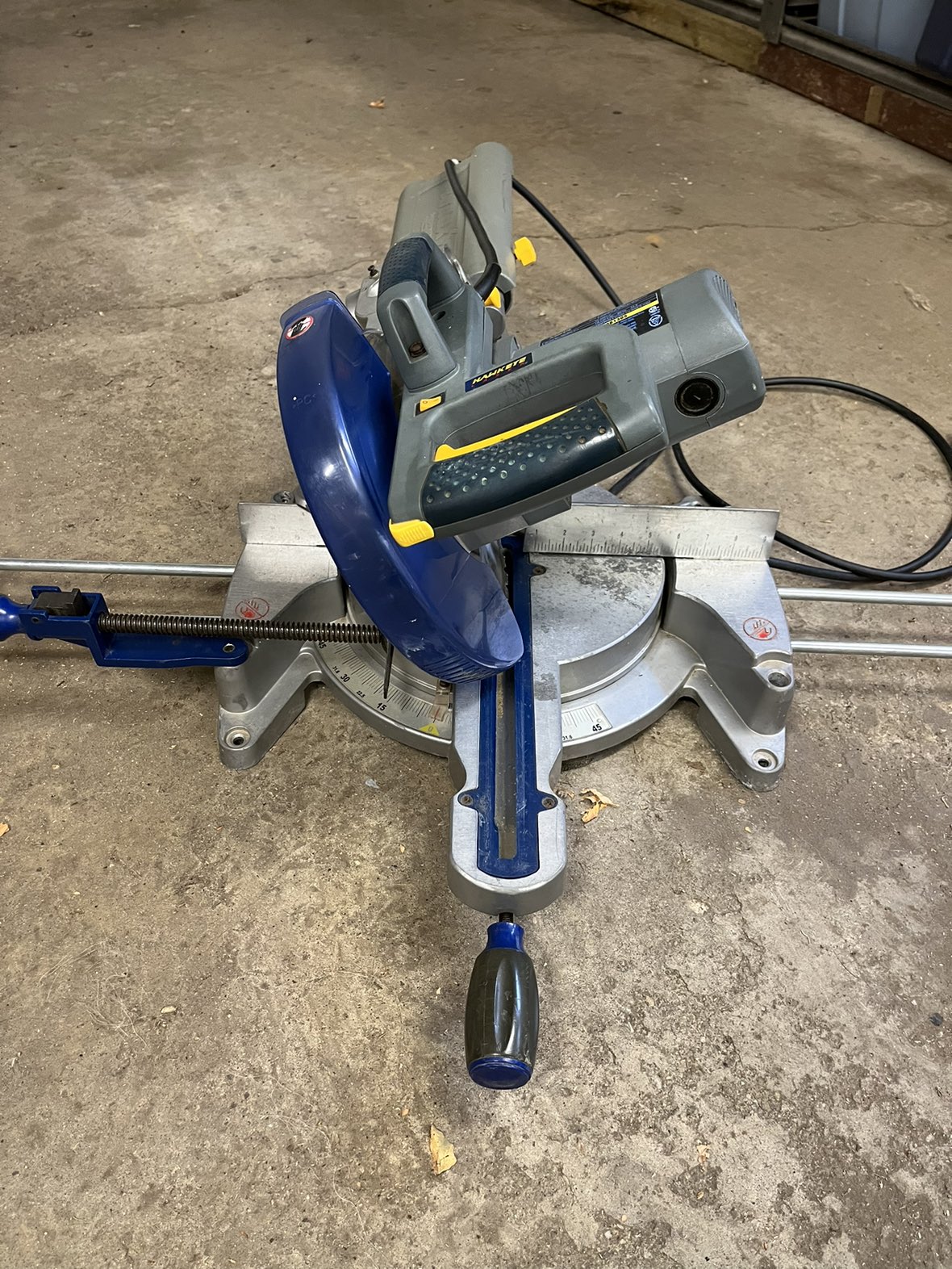Mitre saw