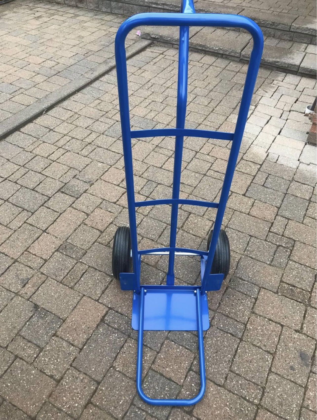 660 lb Flip-Down Hand Truck thumbnail
