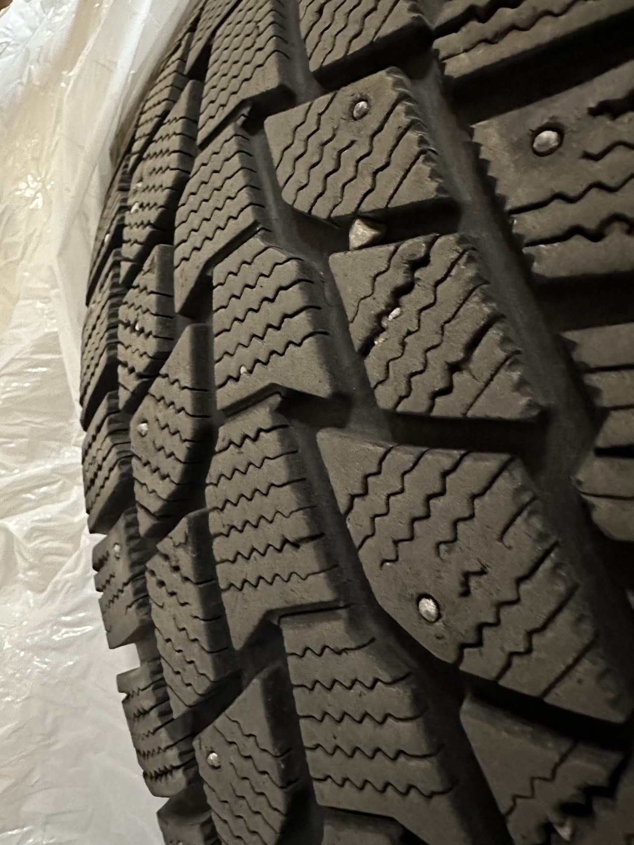 Tires and rims set of 4 winter tires - photo 3